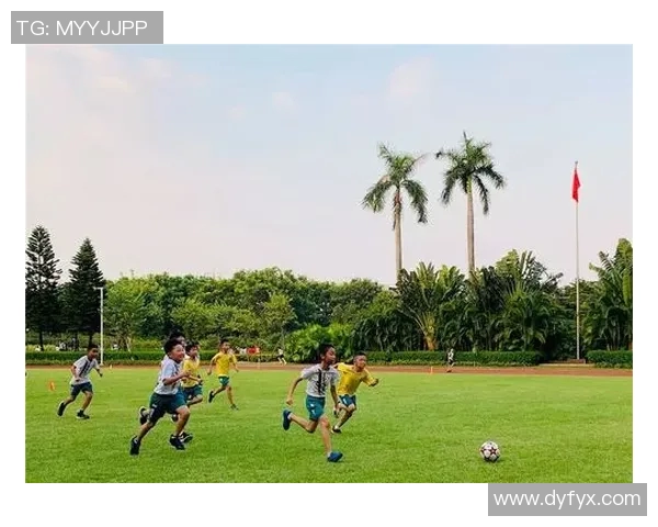 积木足球球星闪耀绿茵梦幻搭建演绎激情赛场童趣与竞技结合